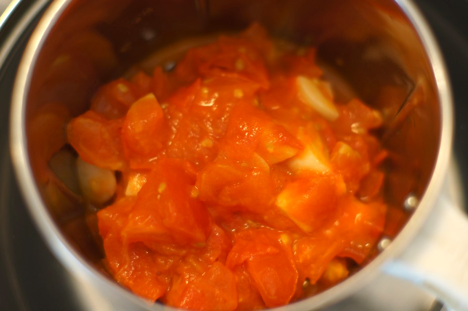 Hema_petit_dejeuner_indien_tomate_chutney2