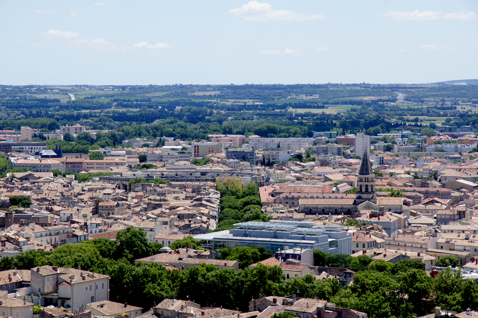 hema_nimes_vue_arenes