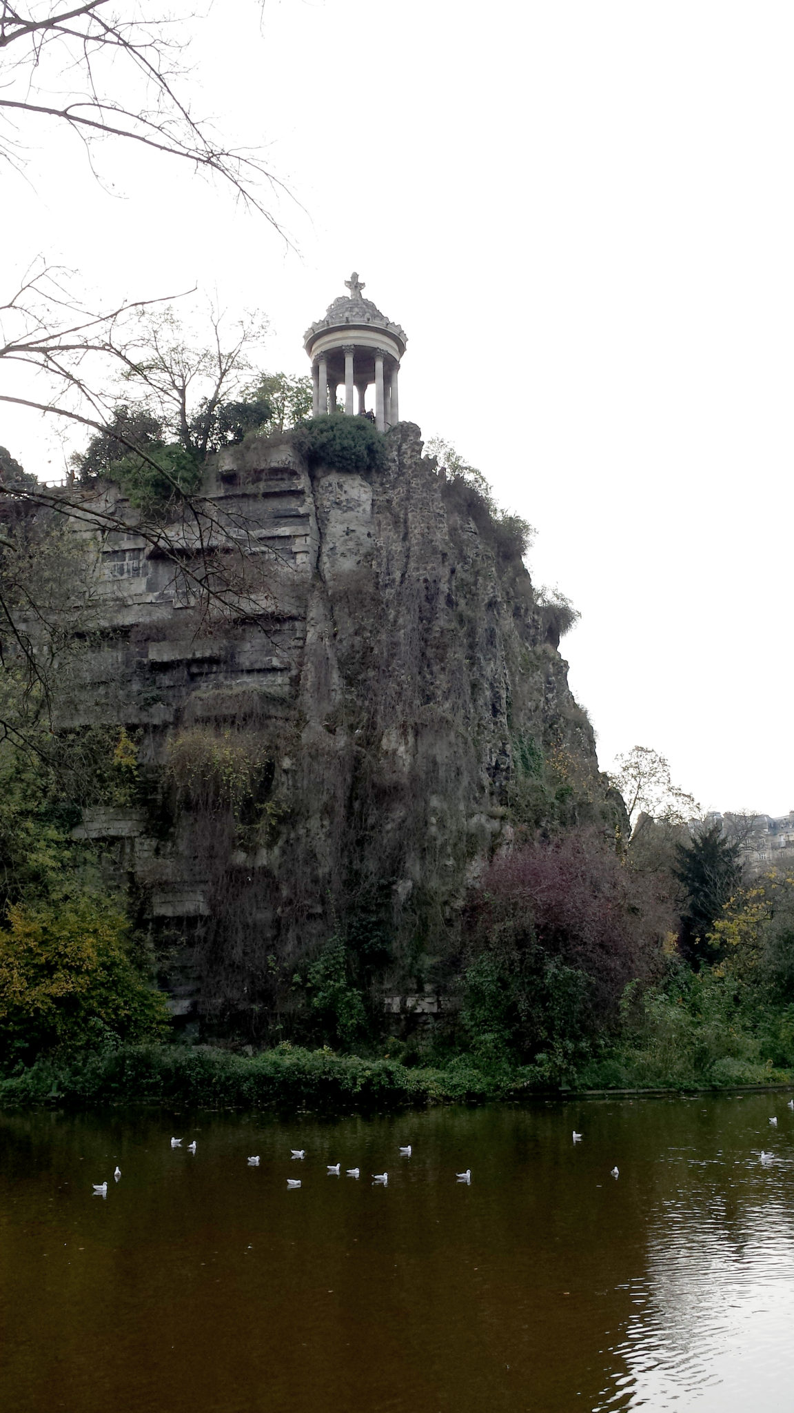 Hema_Paris_Buttes_de_chaumont