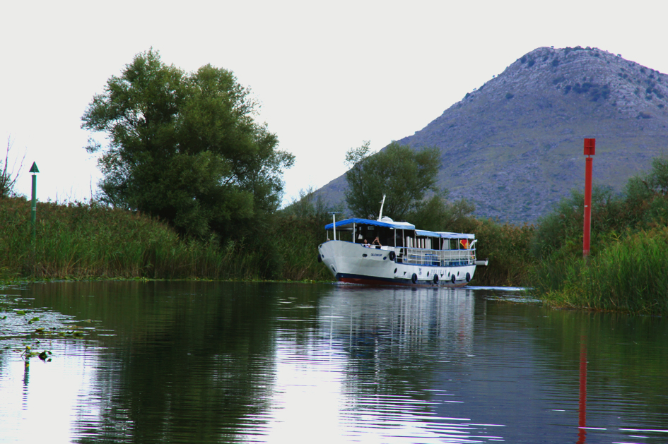 Hema_Montenegro_Virpazar_Boat_Lake_Skadar_Boats_Blog_Voyage_Travel_4