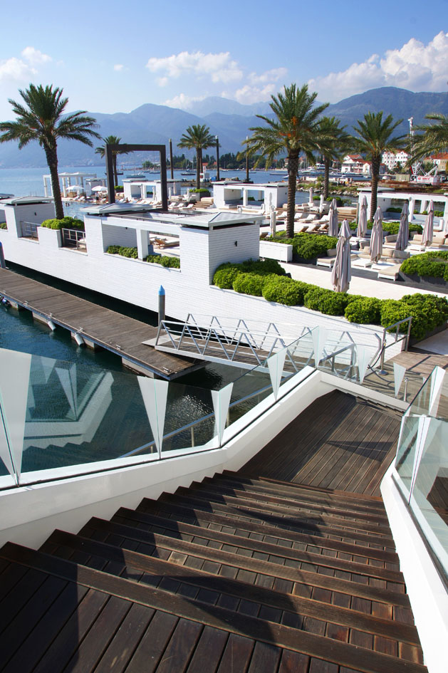 Hema_Blog_Voyage_travel_Porto_Montenegro_lido_3