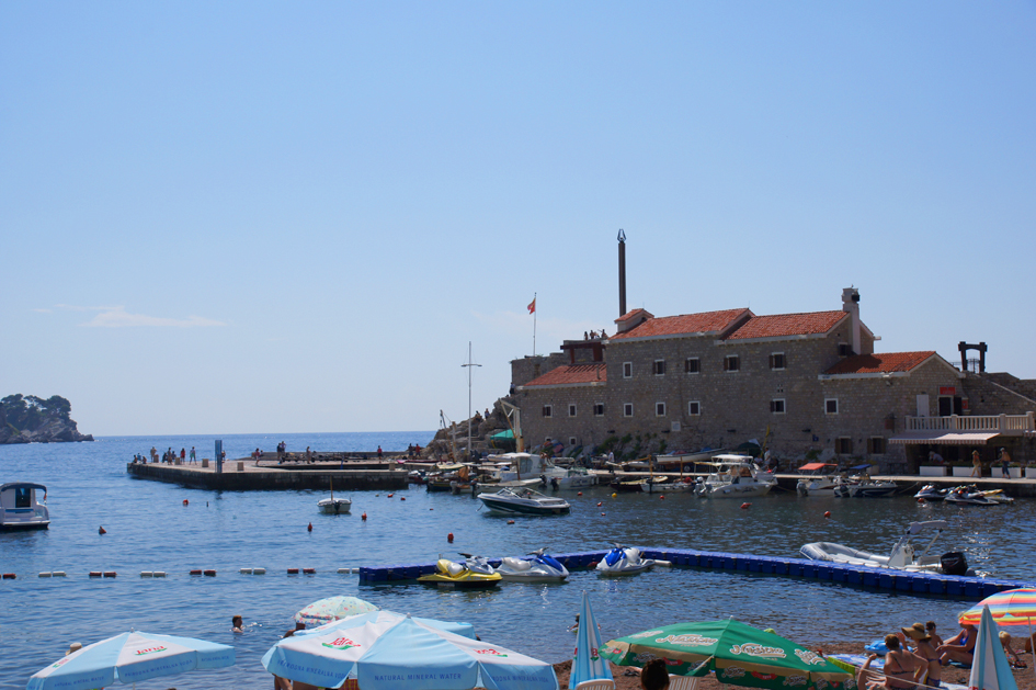 Hema_Montenegro_Adriatic_Coast_Petrovac_Beach_plage_blog_voyage_travel_2