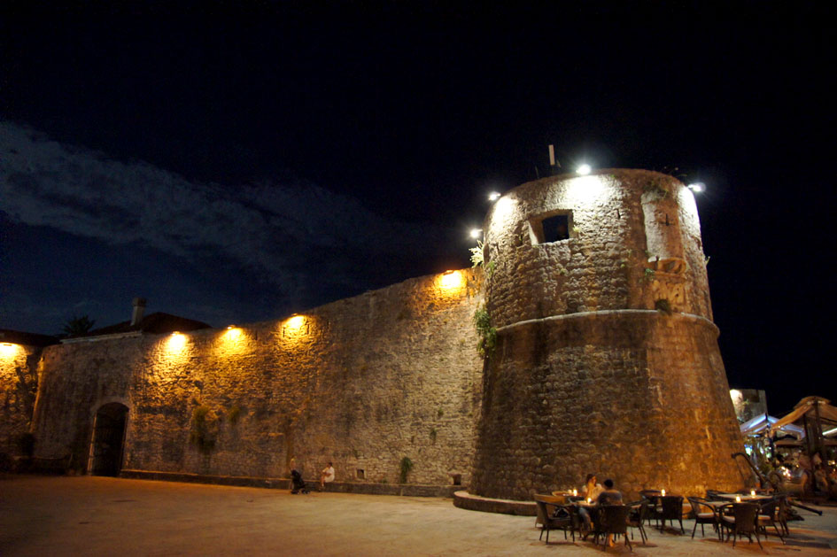 Hema_Montenegro_Budva_stari_grad_the_old_town_by_night12