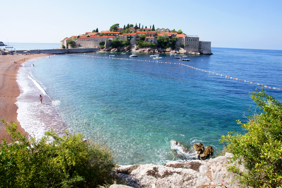 Hema_Montenegro_Sveti_Stefan_privat_beach_Adriatic_Coast_Blog_Voyage_Travel11