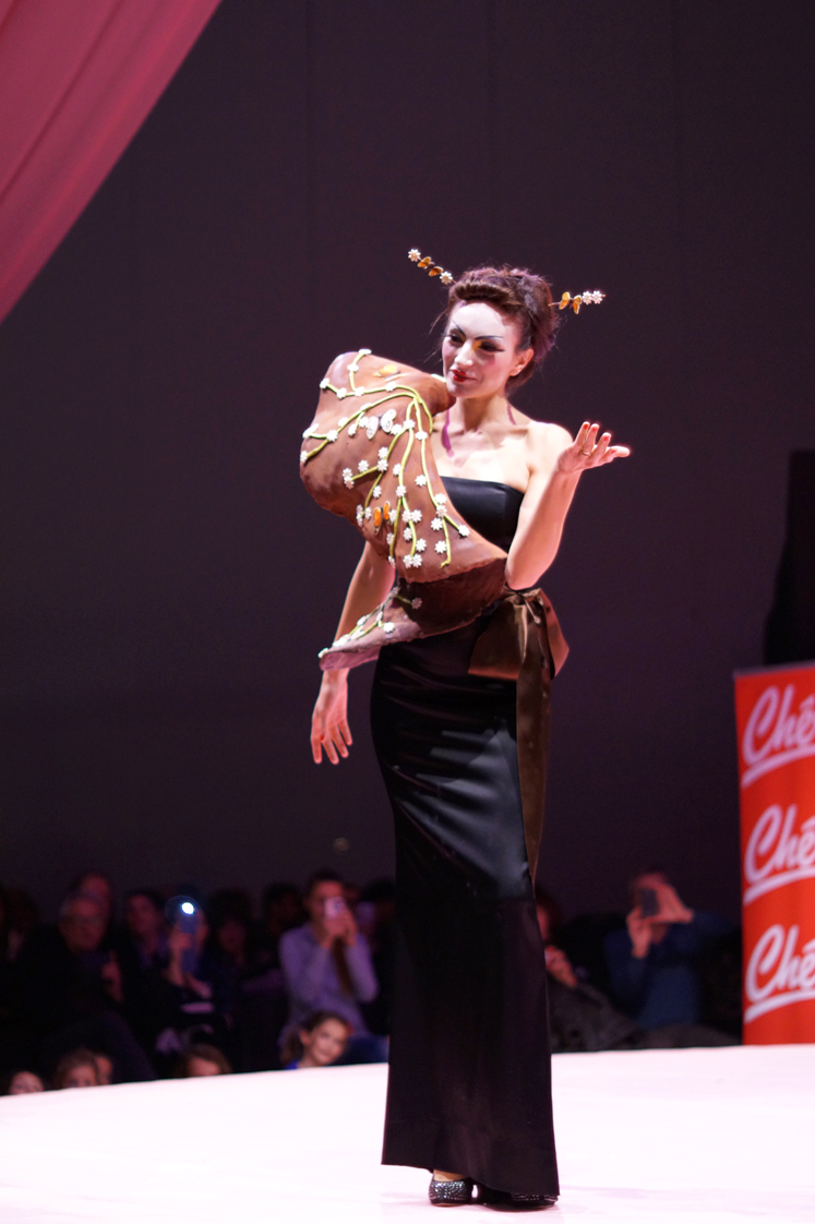 Défilé des robes en chocolat du Salon de Chocolat 2015 de Marseille