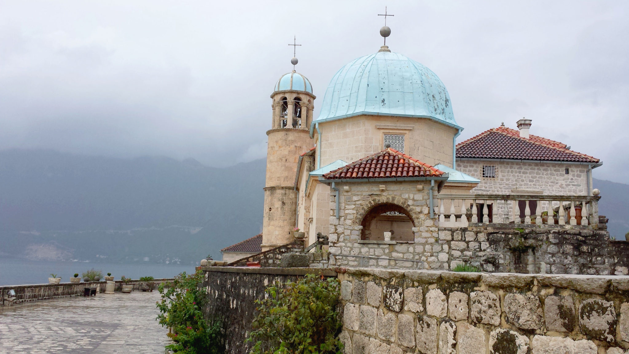 Hema_Montenegro_Perast_gospa_od_skrpjela