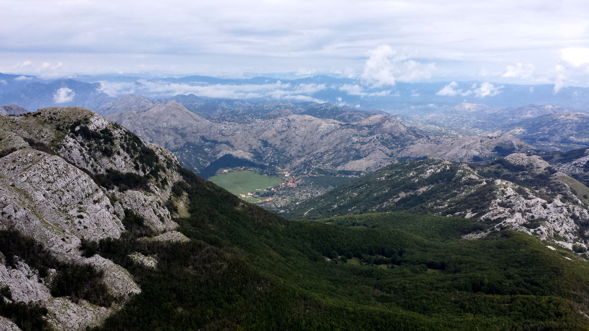 Hema_Le_parc_Lovcen_blog_voyage_travel_mausolee_nejegos10