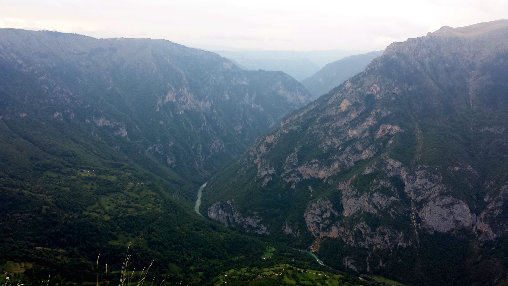 Hemaposesesvalises_montenegro_la_randonnee_champignon_voyage_travel_blog9