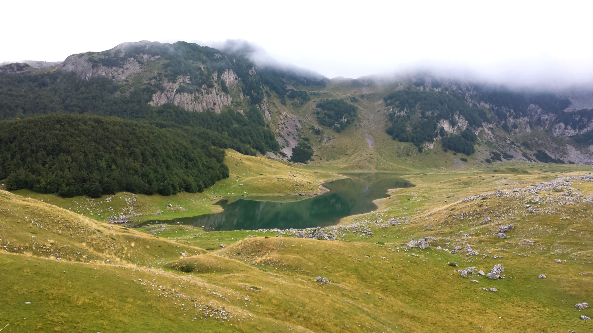 Hemaposesesvalises_vers_le_parc_de_durmitor_trsa_travel_voyage_blog16