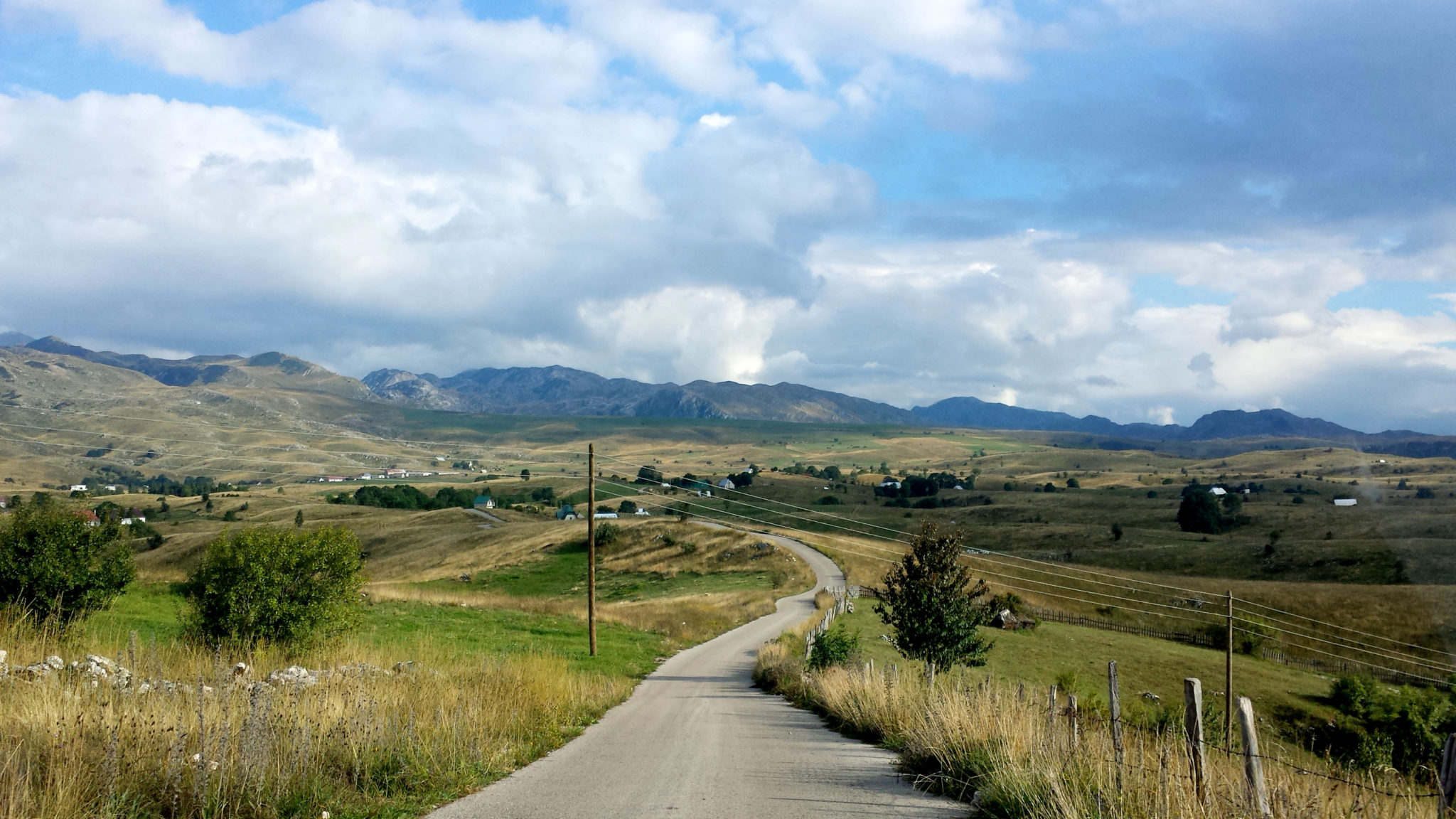 Hemaposesesvalises_vers_le_parc_de_durmitor_trsa_travel_voyage_blog3