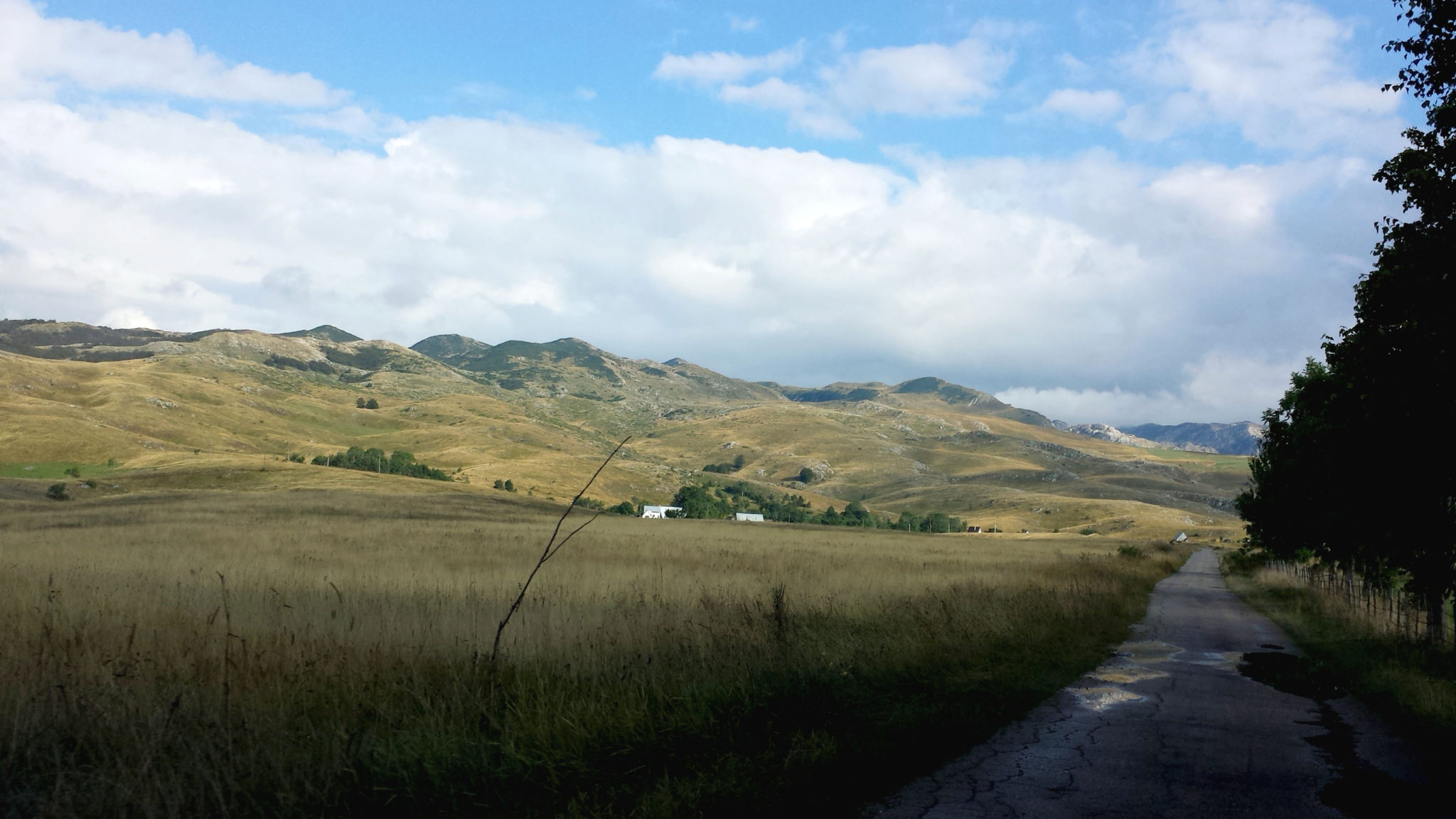 Hemaposesesvalises_vers_le_parc_de_durmitor_trsa_travel_voyage_blog4