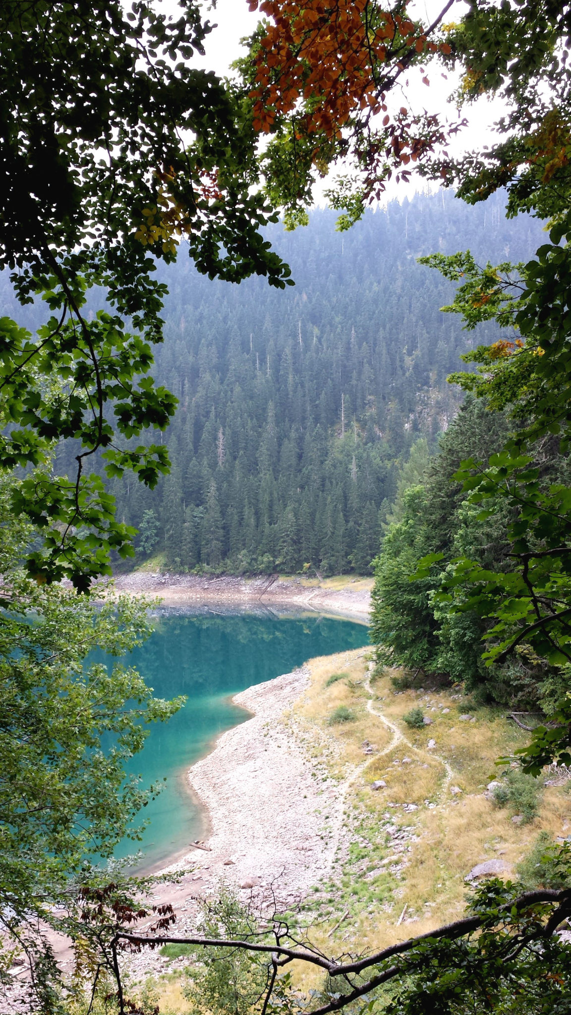 Hermaposesesvalises_Montenegro_Zabljak_Lac_noir_rando_trek_travel_voyage_blog11