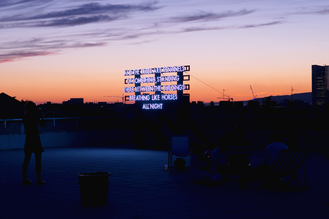 Hemaposesesvalises_friche_belle_de_mai_rooftop_marseille6