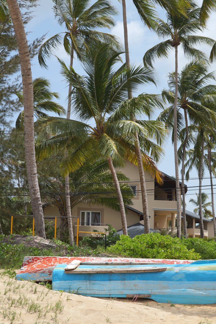 Hema_pose_ses_valises_republique_dominicaine_las_terrenas_plage_maison_11