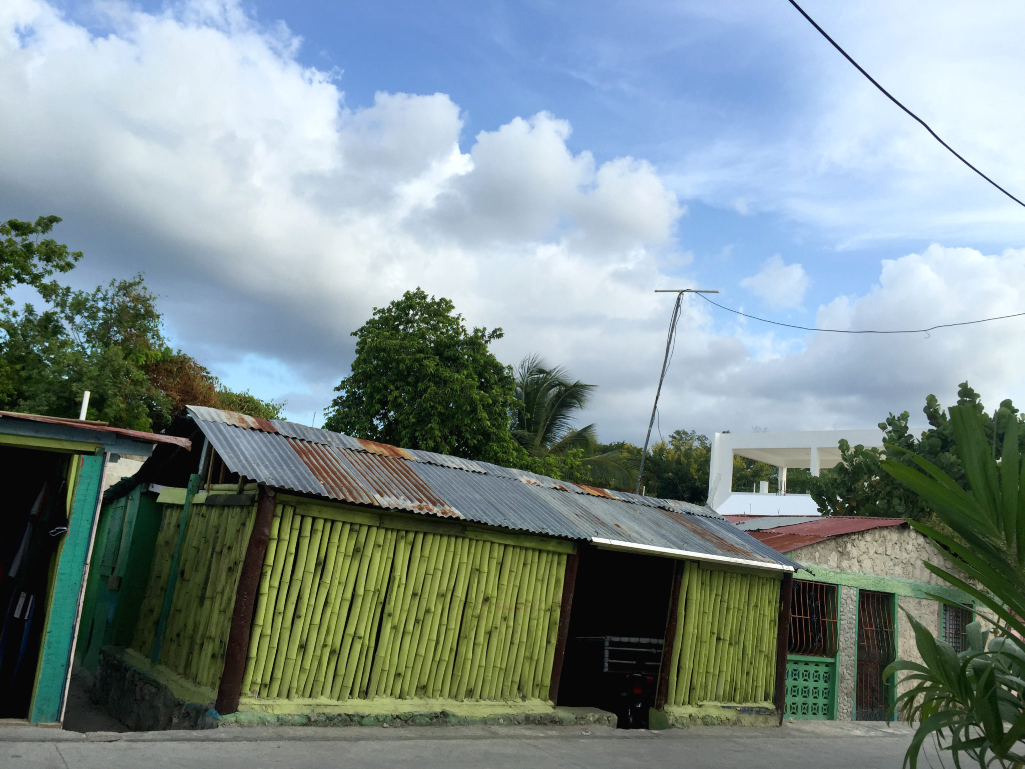 Republique_dominicaine_roadtrip_bayahibe_rue_maison_bambou