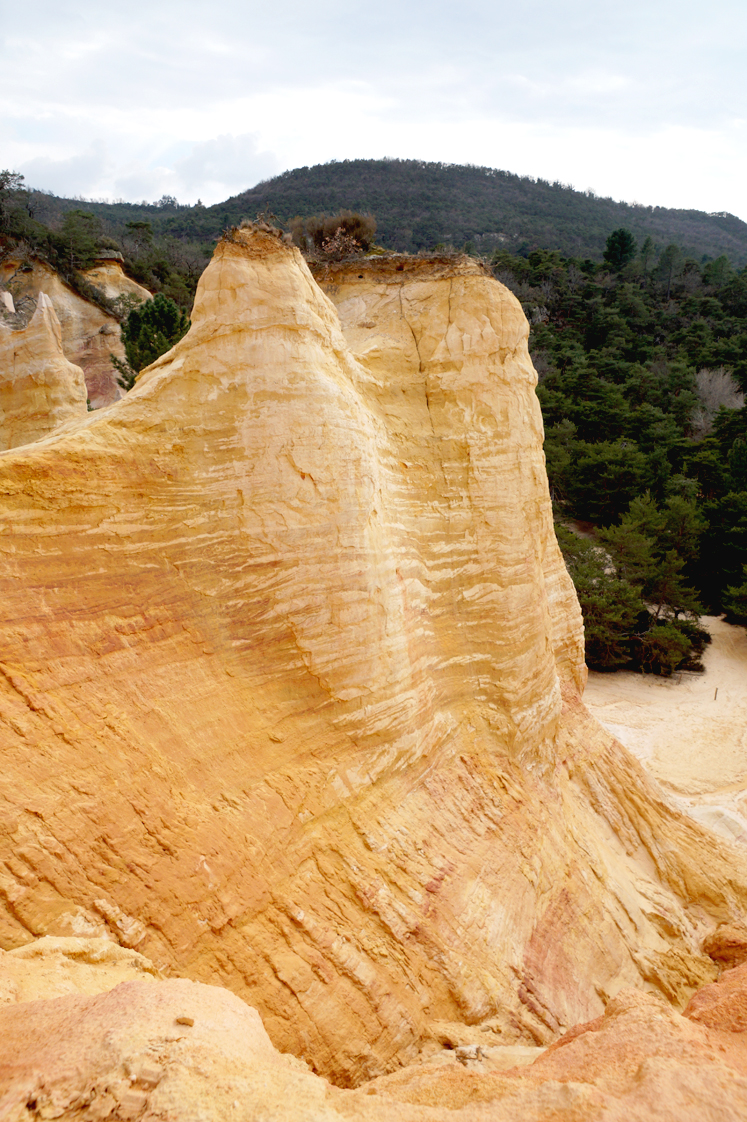 Rustrel_colorado_provencal_cirque_de_barries