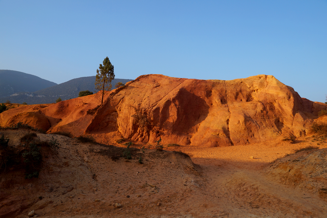 Rustrel_colorado_provencal_rustrel_sahara_ocre