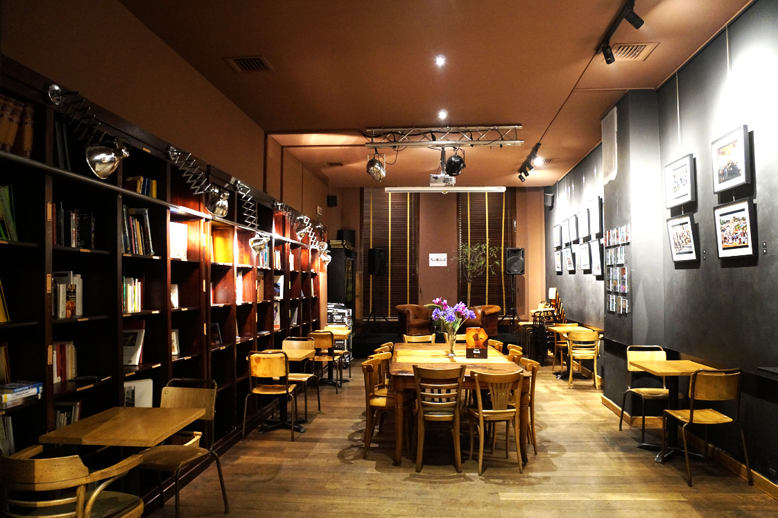 Hema_Bruxelles_bonnes_adresses_restaurant_cercle_des_voyageurs_bibliotheque_conference