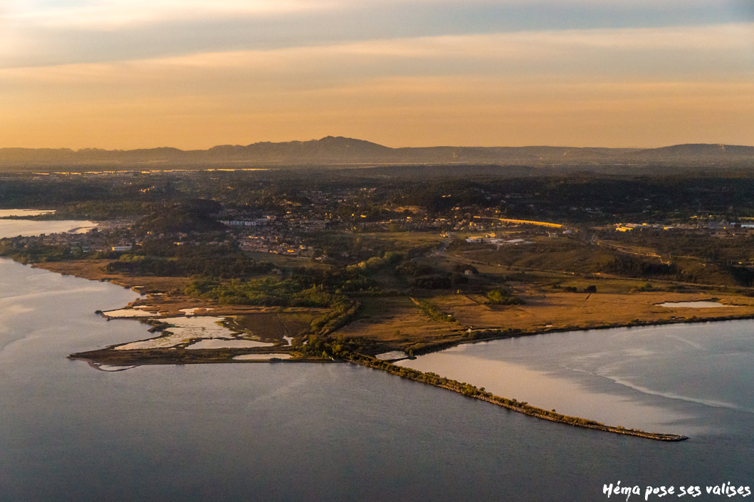 Hema_up_in_the_air_etang_berre_petite_camargue_vue_ciel