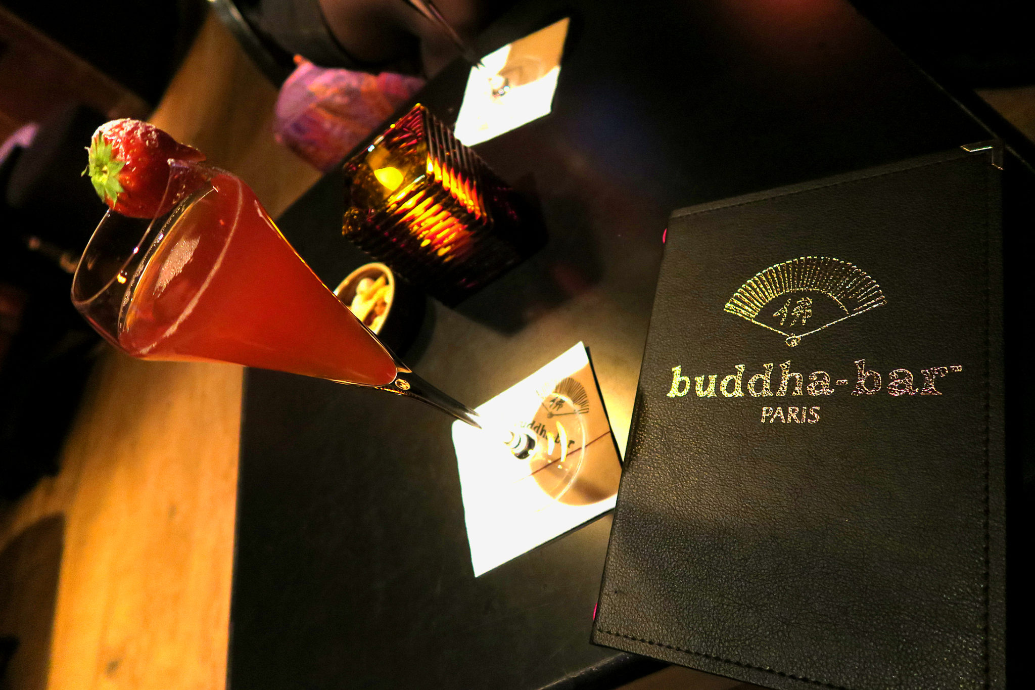 Hemaposesesvalises_buddha_bar_paris_cocktail_sortie_adresse