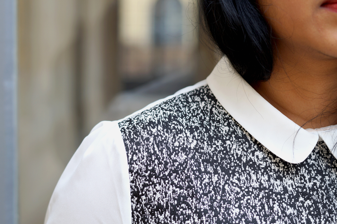 Back_to_work_zoom_blouse_derhy__look_blog_mode_hema_pose_ses_valises