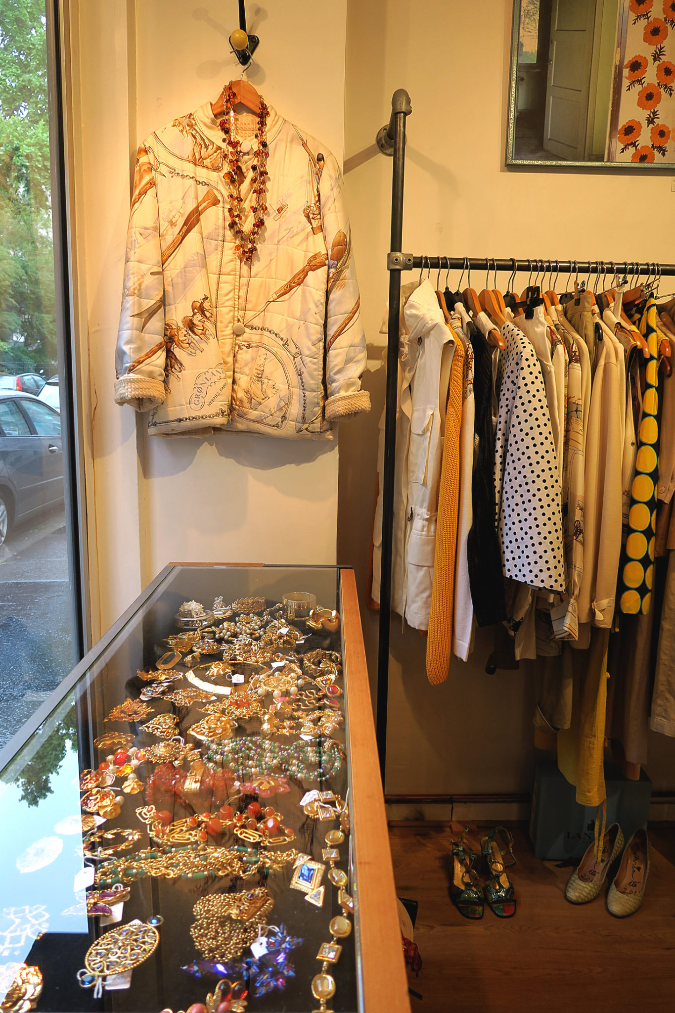 Hema_Balade_friperies_paris_la_mode_vintage_carole_bigielman_1