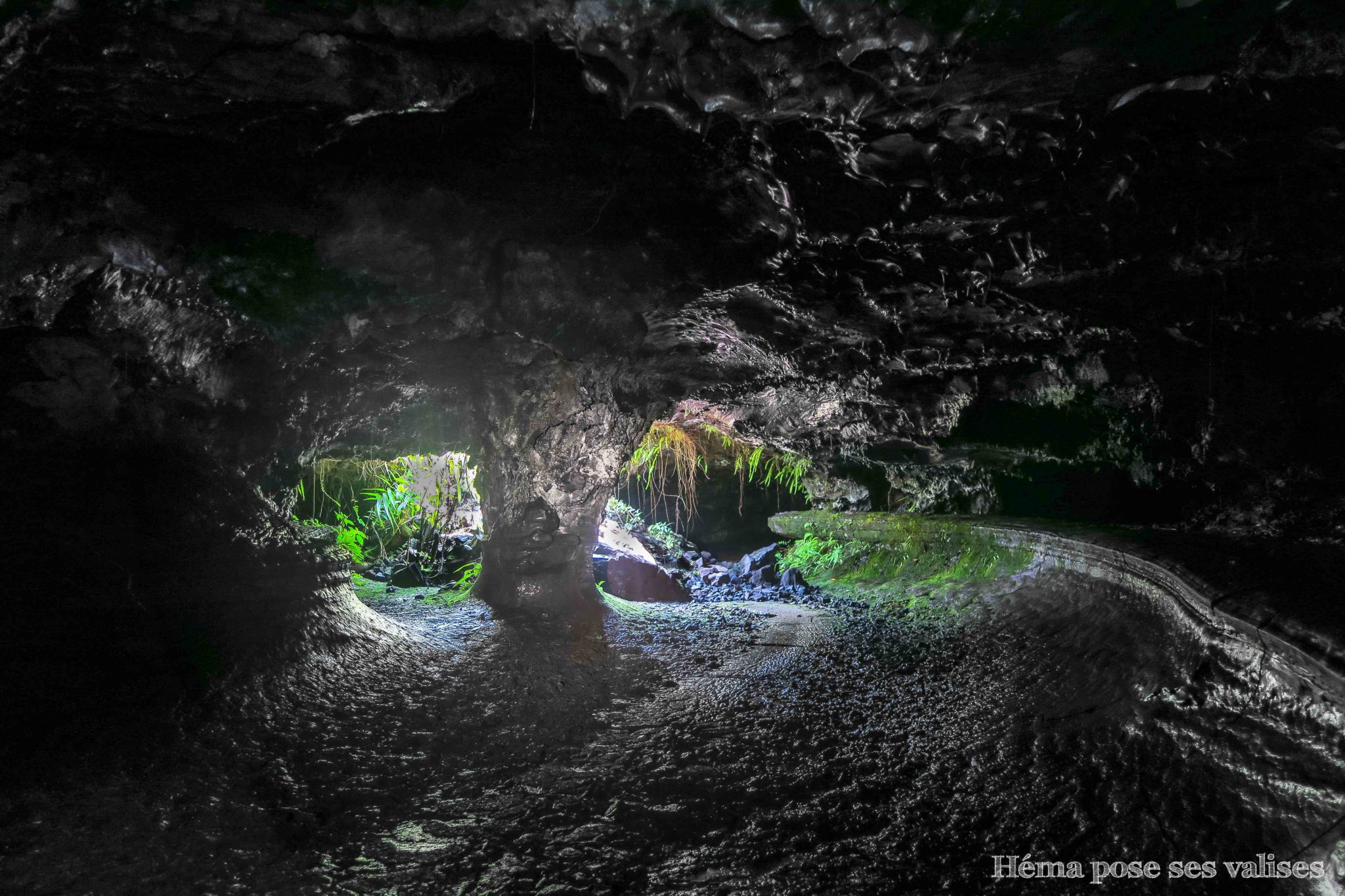 Bouche de tunnels de lave à La Réunion
