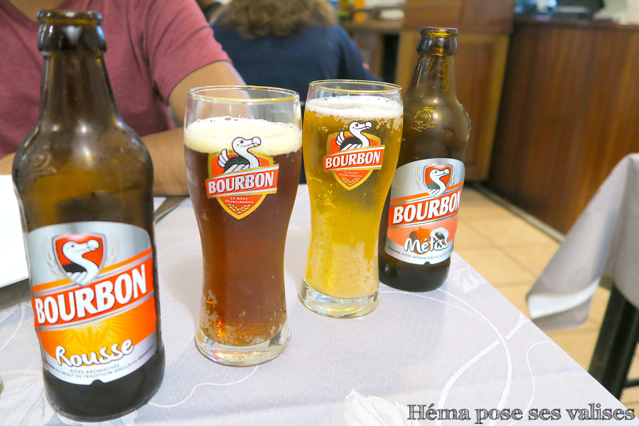 Deux variétés de bière Bourbon la rousse et la métiss à La Réunion