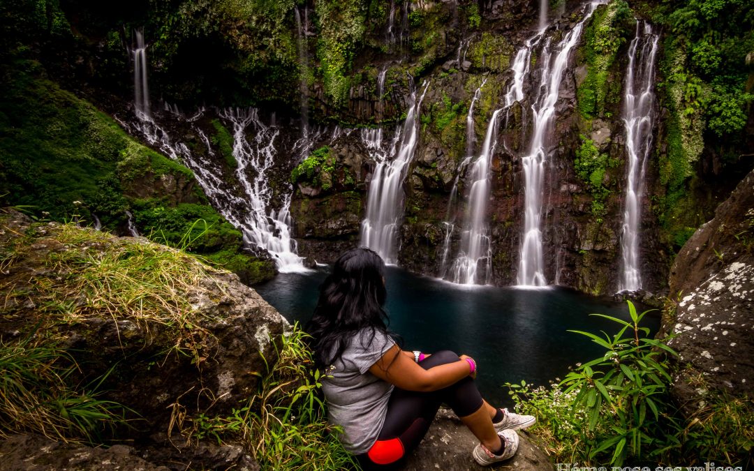 Observation de la cascade Grand Galet appelée aussi cascade Langevin à La Réunion