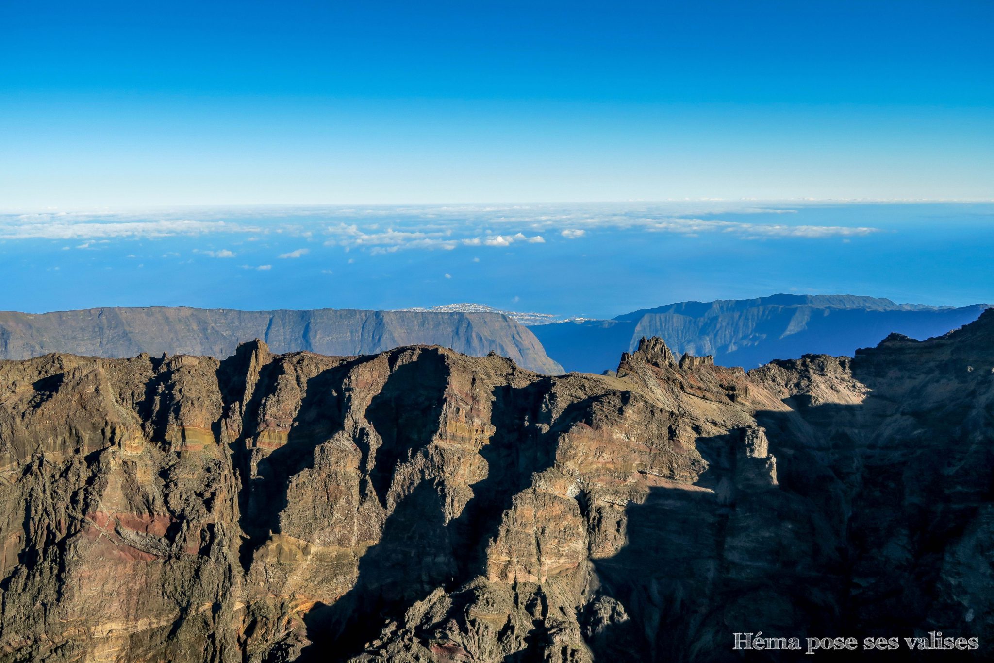 Col des montagnes et piton des neiges à La Réunion